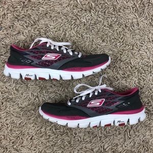 Sketchers Go Run Athletic Shoes